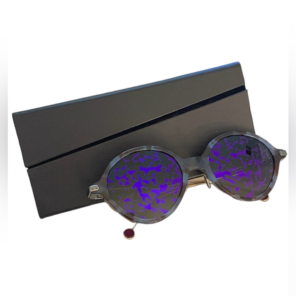 DIOR umbrage sunnies